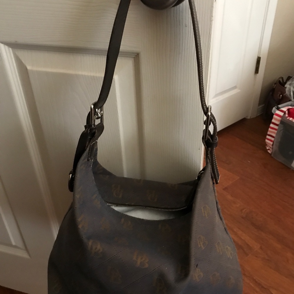 Purse by Dooney and Bourse